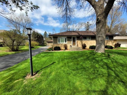 7705 49th St, Milwaukee, WI 53223-4346