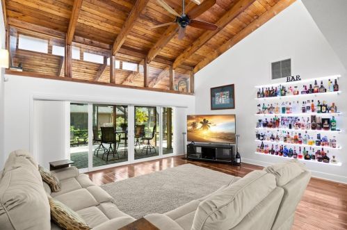 50 Balsam Dr, Oldsmar FL  34677-2340 exterior