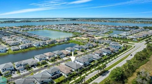 17451 41 St, Hollywood FL 33029-5035 exterior