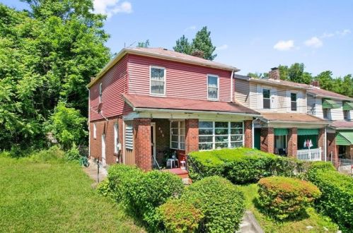 806 Delmont Ave, Pittsburgh, PA 15210-1212