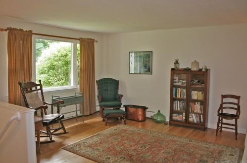 69 Johnson Rd, East Hampton, CT 06447-1222