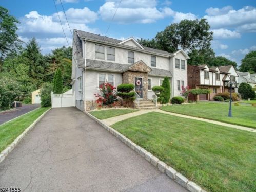 842 Prospect St, Roselle Park, NJ 07204-1304