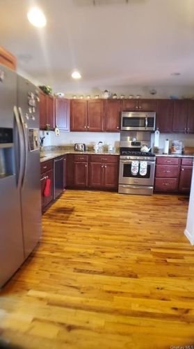 25 Maryland Ave, Middletown, NY 10940-6109