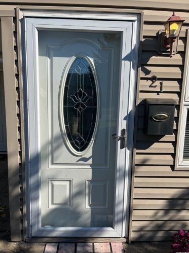 21 Hidden Ln, Westbury, NY 11590-6524
