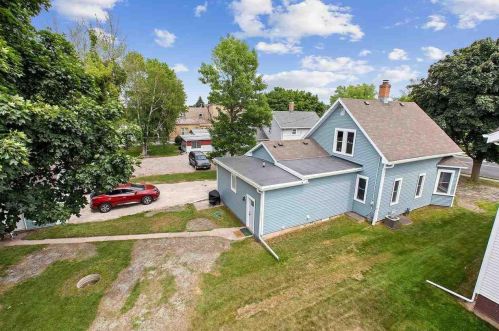 206 Main St, Chilton WI  53014-1216 exterior