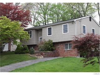 83 Dartley St, Stamford CT  06905-3508 exterior