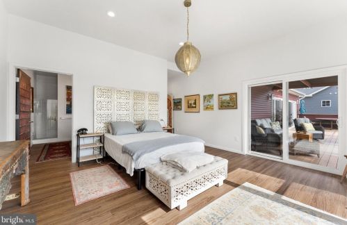 24234 Lands End Dr, Madison Mills VA  22960-3543 exterior