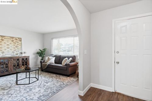 4520 Tokay Dr, Oakley CA  94561-2126 exterior