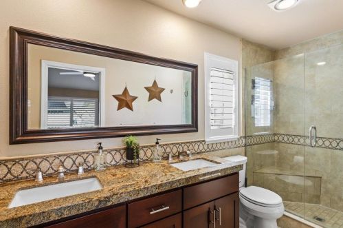 1900 Foxtail Ct, Turlock CA  95382-2890 exterior