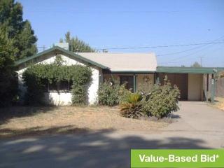 9912 Coast Ave, Hanford, CA 93230-4812