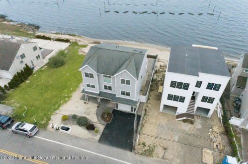 1708 Beach Blvd, Lacey, NJ 08731-5029