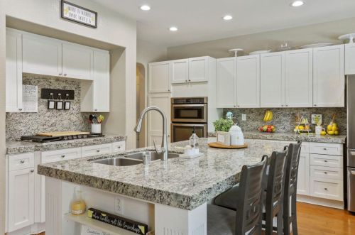 1729 Mable Ave, Modesto CA  95355-1241 exterior