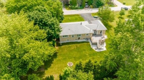 12449 Pilot Dr, Thiensville WI  53092-2624 exterior