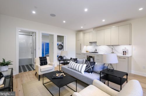 1215 Rhode Island Ave, Washington, DC 20005-4416