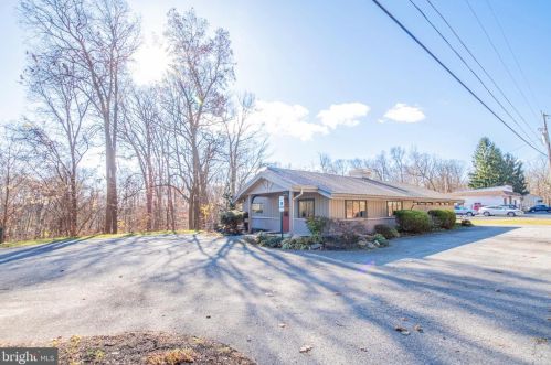 2636 Ridge Rd, Marsh, PA 19520-8911