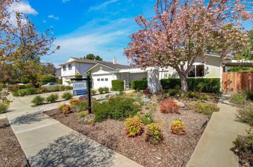 7068 Brooktree Way, San Jose CA  95120-2101 exterior