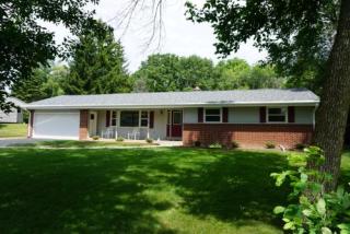 11814 Belmar Dr, Hales Corners, WI 53132-1118