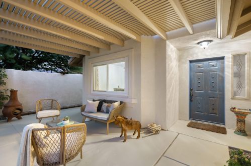 51915 Avenida Alvarado, La Quinta CA  92253-3190 exterior