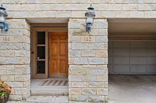 142 Woodland Rd, Pittsburgh, PA 15232-2850