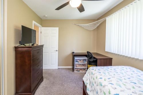 1614 Yardley St, Santa Rosa CA  95403-2393 exterior