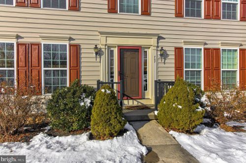 707 Towhee Ln, Cochranville, PA 19330-9432