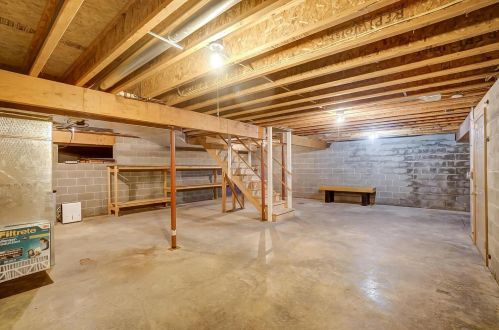 7115 Van Wagener Rd, London OH  43140-8425 exterior