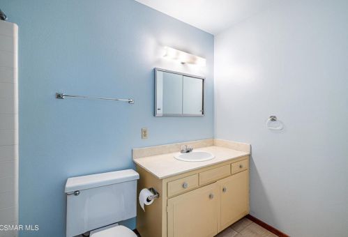 6297 Jill Ct, Simi Valley CA 93063-3727 exterior