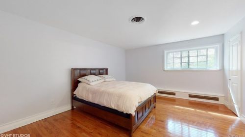828 Sherry Dr, Valley Cottage NY  10989-2202 exterior