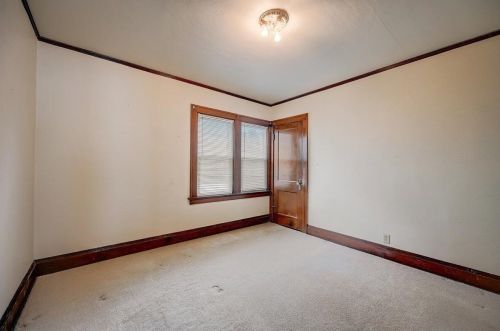 239 60, Milwaukee WI 53219-2131 exterior