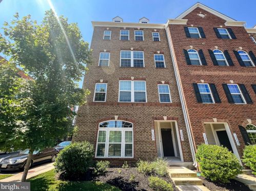 13699 Endeavour Dr, Herndon, VA 20171-4109