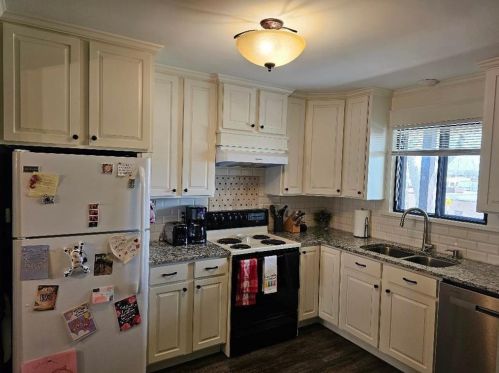 8820 Aldrich Ave, Minneapolis MN  55420-2722 exterior