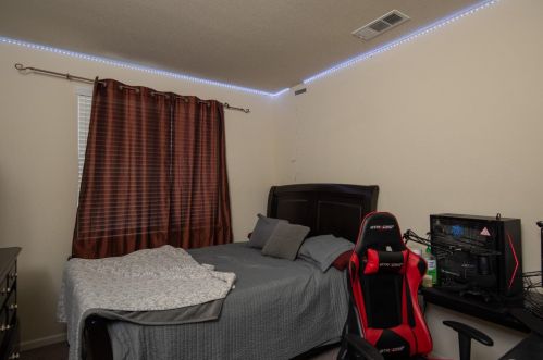 730 Sawtooth St, Manteca CA  95337-7827 exterior