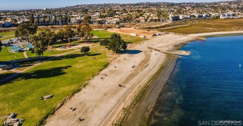 3802 Crown Pt Dr, San Diego CA 92109-6711 exterior