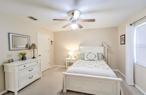 1947 Birchwood Loop, Lakeland FL  33811-2927 exterior