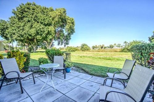 13721 Flora Pl, Delray Beach, FL 33484-1658