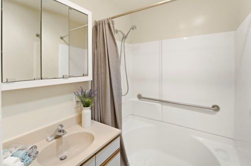 4221 Blackton Dr, La Mesa CA 91941-7510 exterior