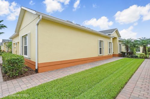 6150 Ingalls St, Melbourne, FL 32940-8656