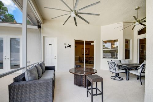 11538 Persimmon Blvd, West Palm Beach FL  33411-9021 exterior