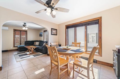 211 34th Ave, Duluth MN  55807-2814 exterior