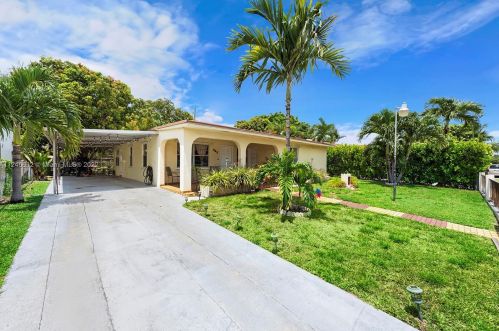 761 1st Pl, Hialeah, FL 33010-5047