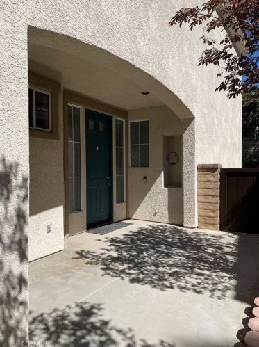 27818 Sandstone Ct, Santa Clarita, CA 91354-1444