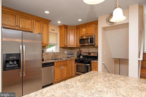 2 Glenwood Rd, Lumberton Township NJ  08048-3404 exterior