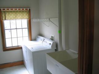 112 Molly Ln, Covington, KY 41017-9506