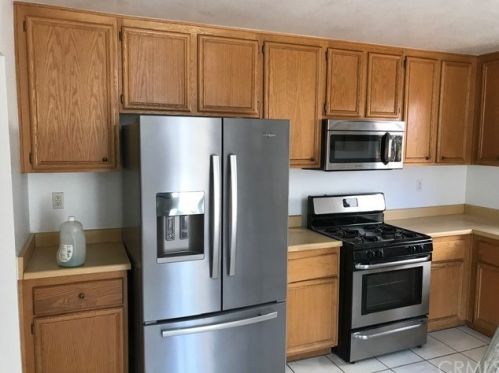 31653 Canyon Estates Dr, Lake Elsinore, CA 92532-0405