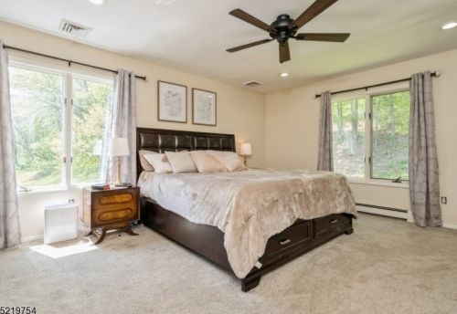 11 Kearny Dr, Wantage NJ  07461-3928 exterior