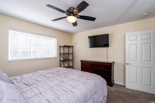 1614 Yardley St, Santa Rosa CA  95403-2393 exterior