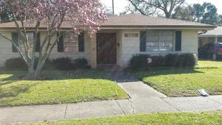 220 Willow Dr, Gretna, LA 70053-5015