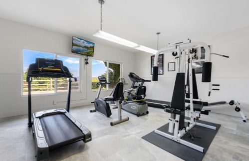 4308 Spoon Bill Way, Oceanside CA  92057-7508 exterior