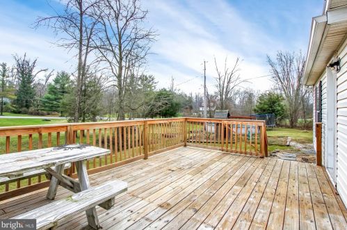 9 Diven Dr, York Haven, PA 17370-8907