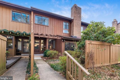 11915 Escalante Ct, Herndon, VA 20191-1842